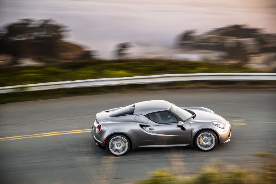  Alfa Romeo 4C (960) 2014 года  (NA) (фото 19 из 40)